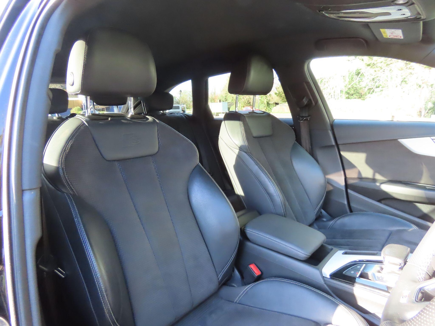 Used Audi A4 2021 for sale - 76619947: Photo 8