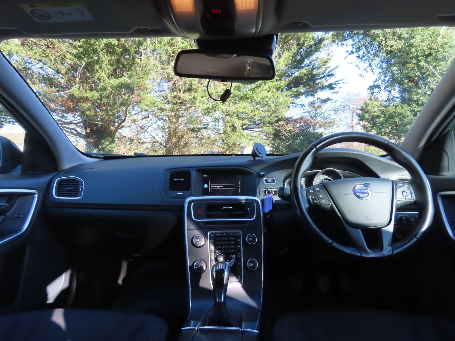 Used Volvo V60 2017 for sale - 77440015: Photo 7