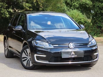 Used Volkswagen Golf 2018 for sale - 79647737: Photo