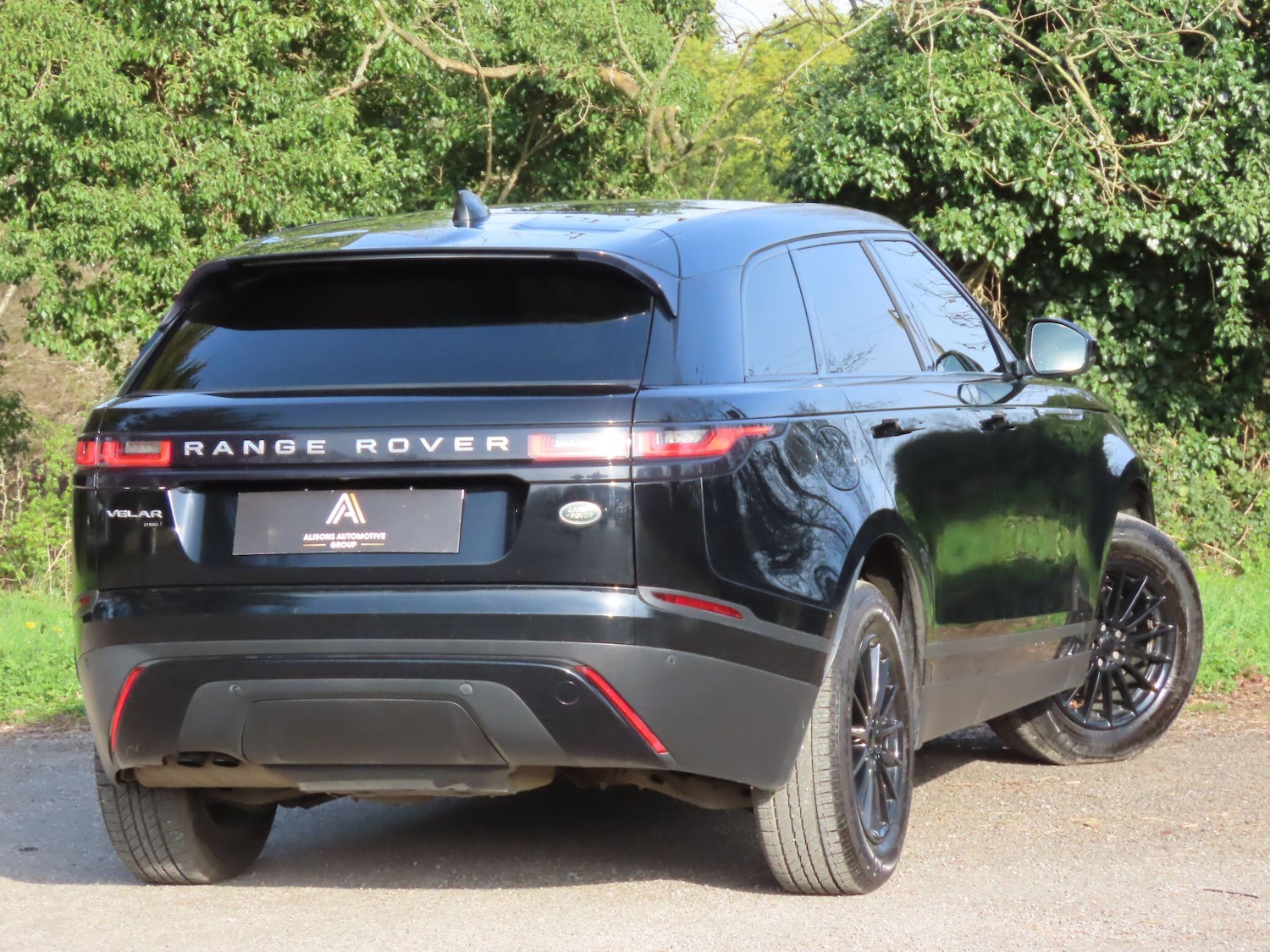 Used Land Rover Range Rover Velar 2017 for sale - 77994026: Photo 4