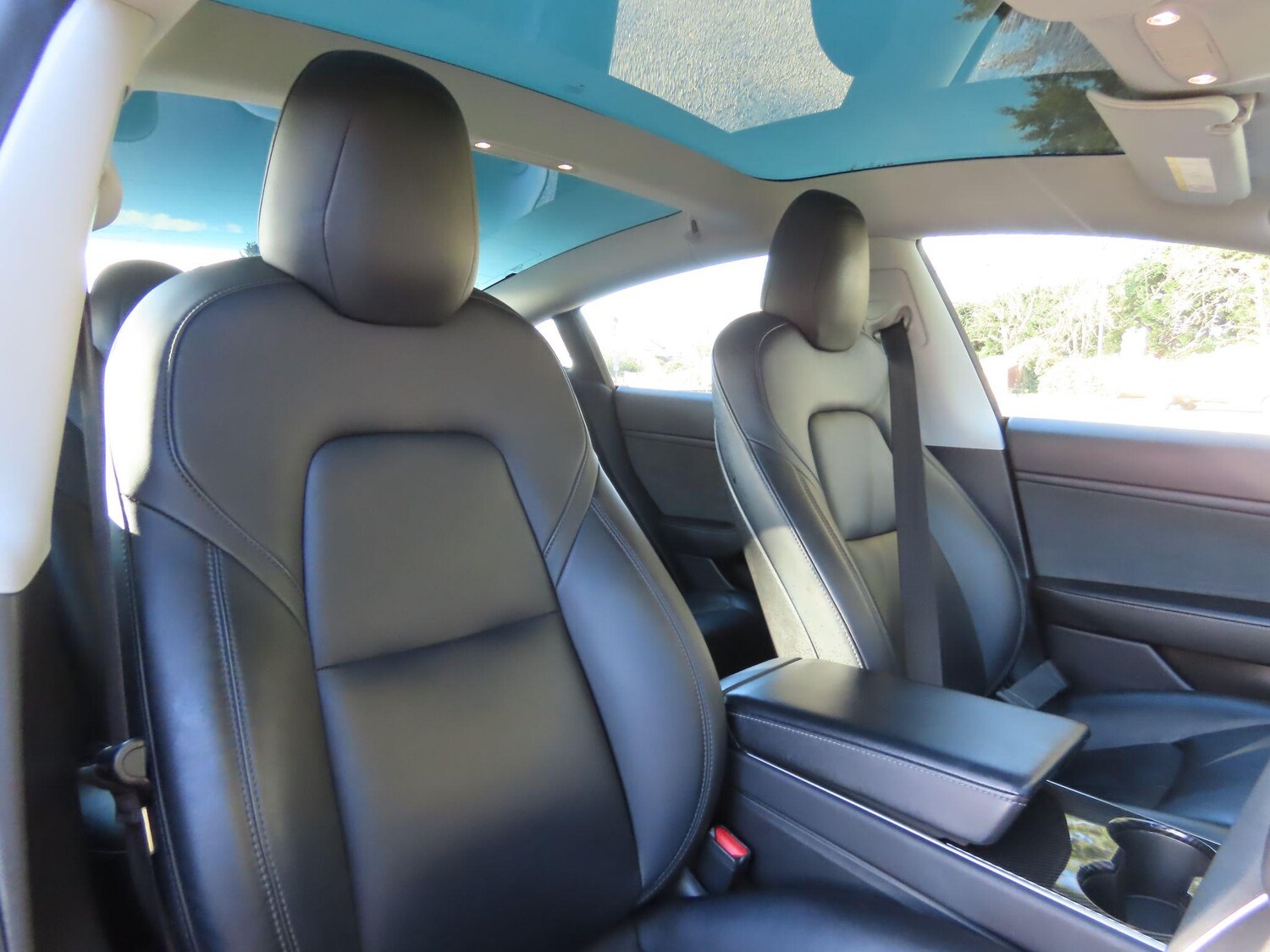 Used Tesla Model 3 2019 for sale - 77440760: Photo 8