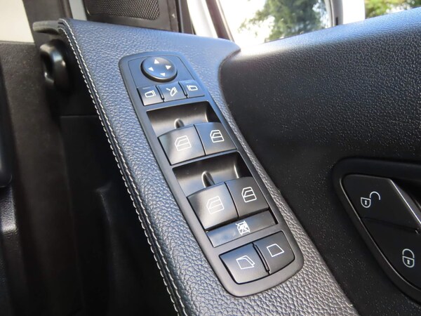 Used Mercedes-Benz R Class 2008 for sale - 72259731: Photo 12
