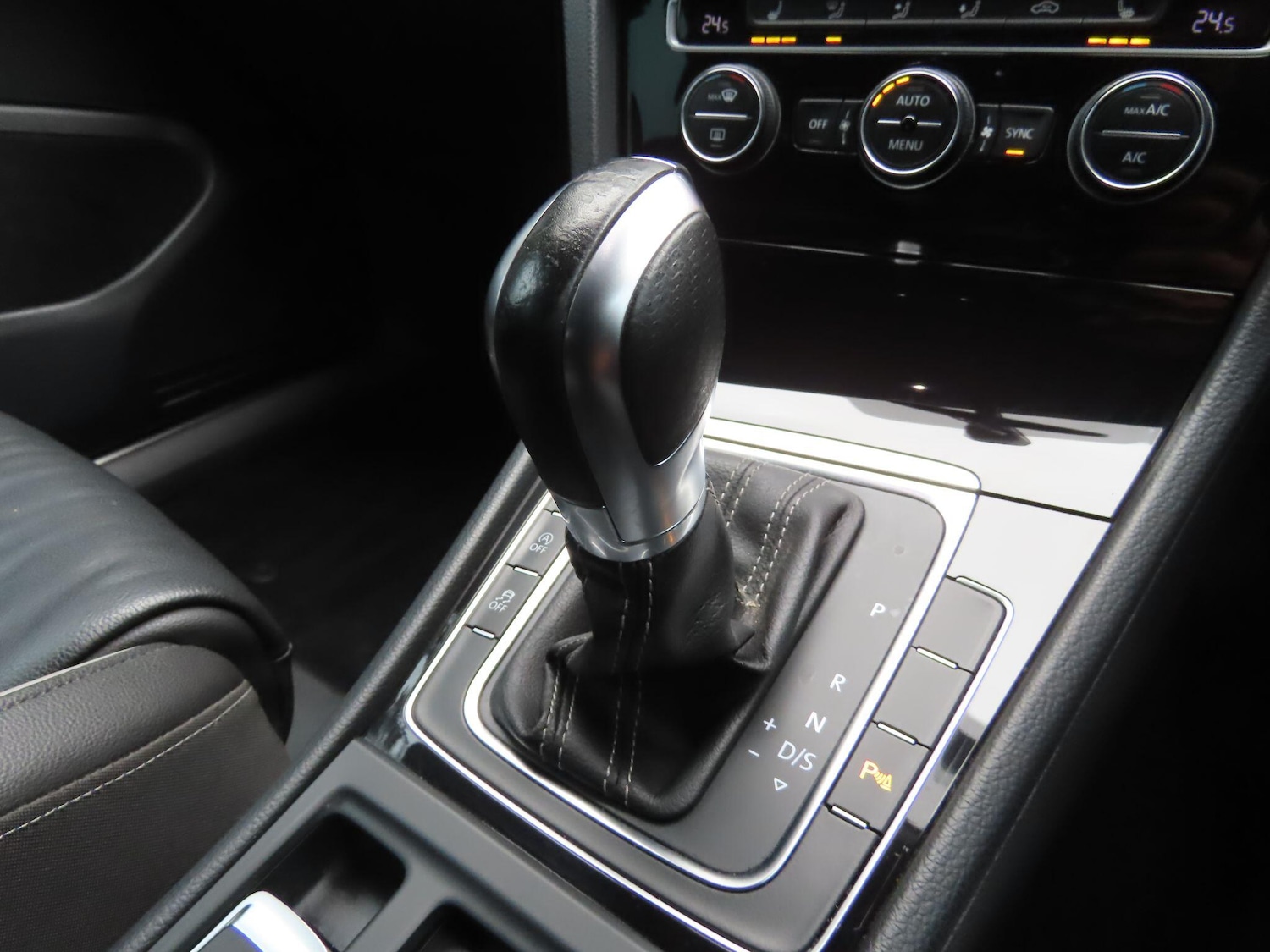 Used Volkswagen Golf for sale - 77882911: Photo 15