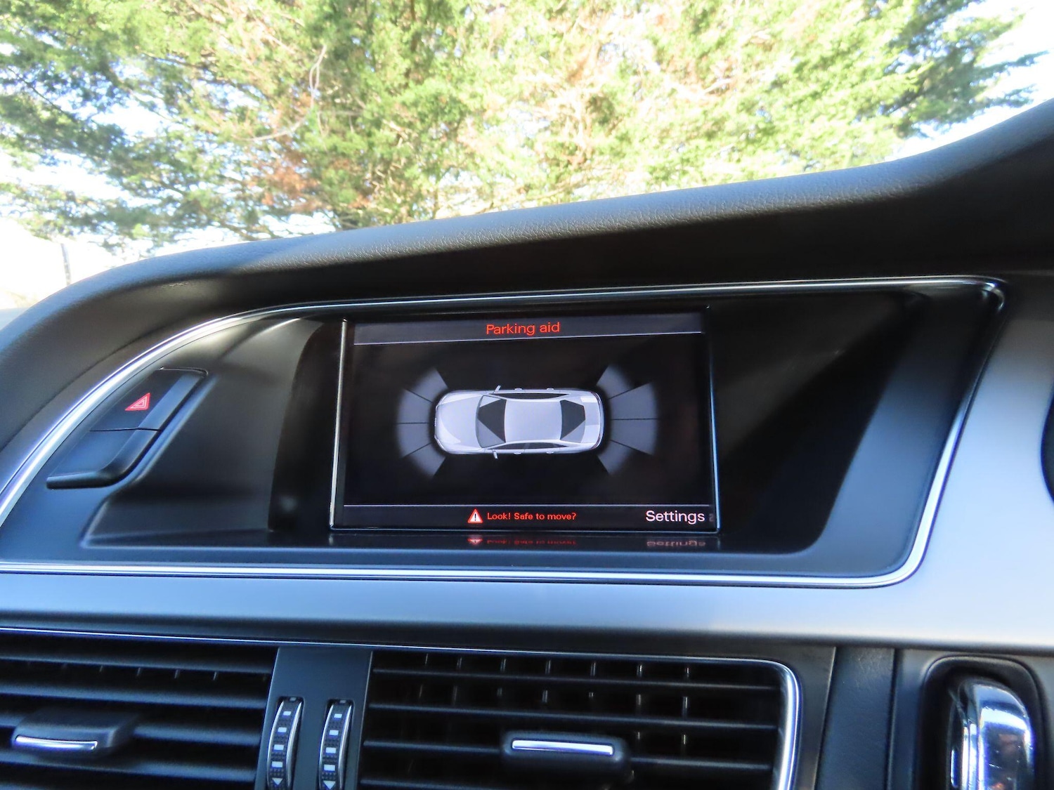 Used Audi A4 2013 for sale - 76607159: Photo 11