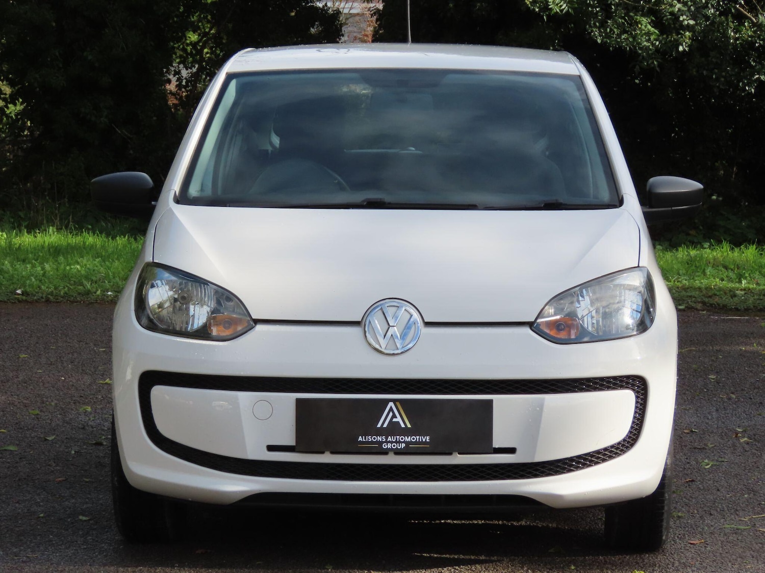 Used Volkswagen up! 2014 for sale - 76326815: Photo 2