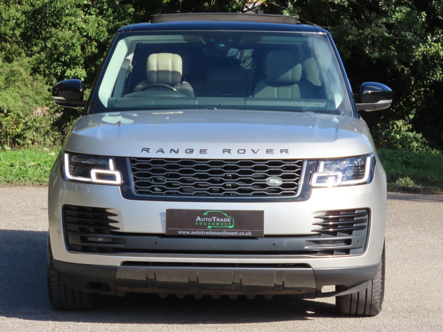 Used Land Rover Range Rover 2019 for sale - 76990068: Photo 3