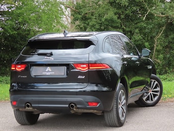 Used Jaguar F-Pace 2018 for sale - 78245352: Photo