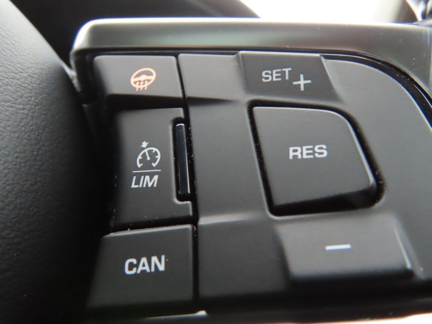 Used Jaguar XE 2017 for sale - 77909399: Photo 14