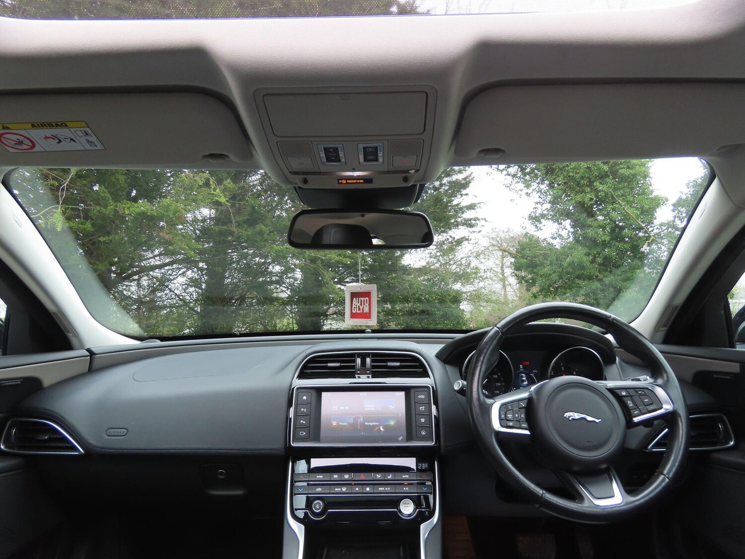 Used Jaguar XE 2017 for sale - 77909399: Photo 7