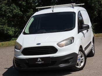 Used Ford Transit Courier 2015 for sale - 79132208: Photo