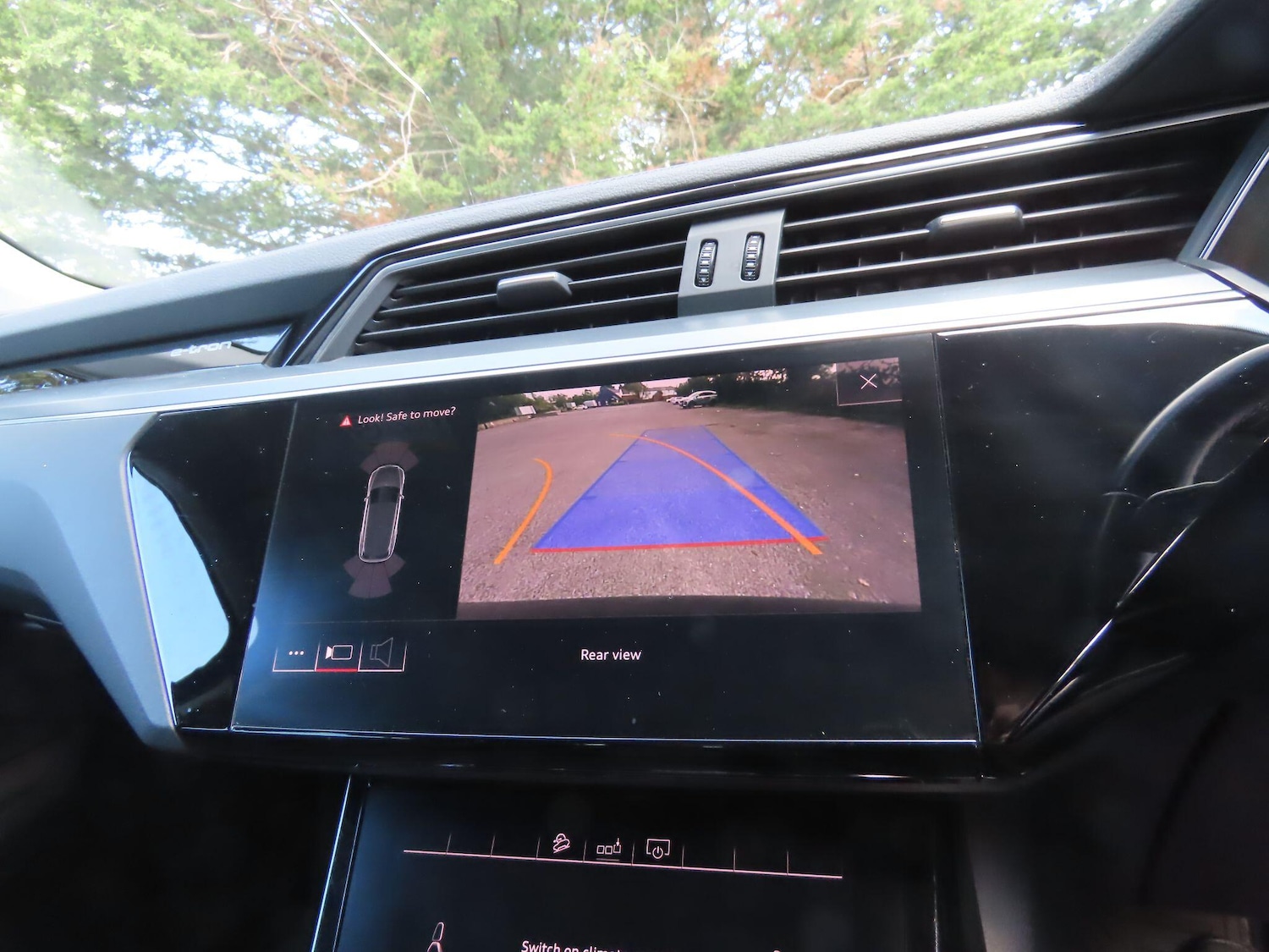 Used Audi e-tron 2019 for sale - 76121253: Photo 11