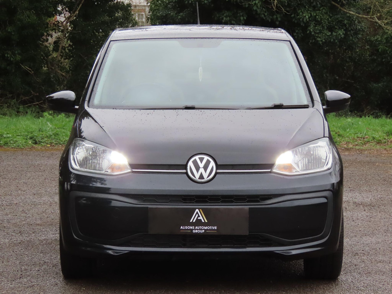 Used Volkswagen up! 2016 for sale - 77882176: Photo 2