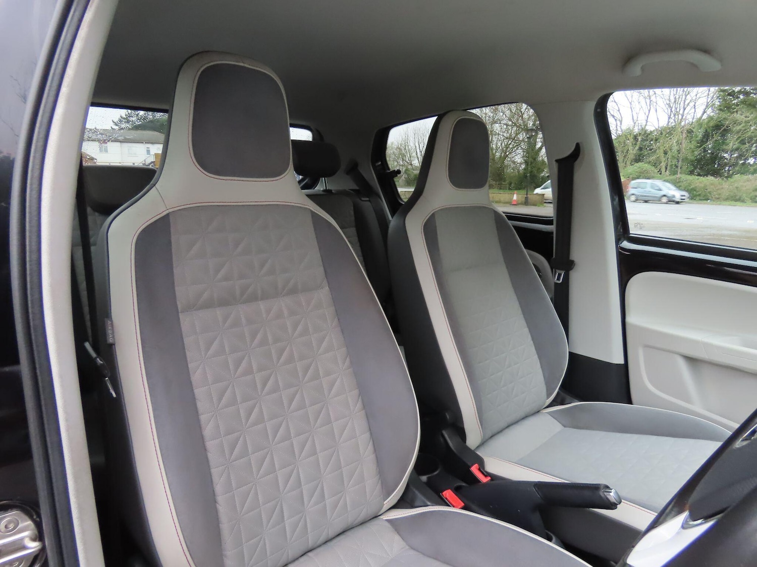 Used Volkswagen up! 2016 for sale - 77882176: Photo 8