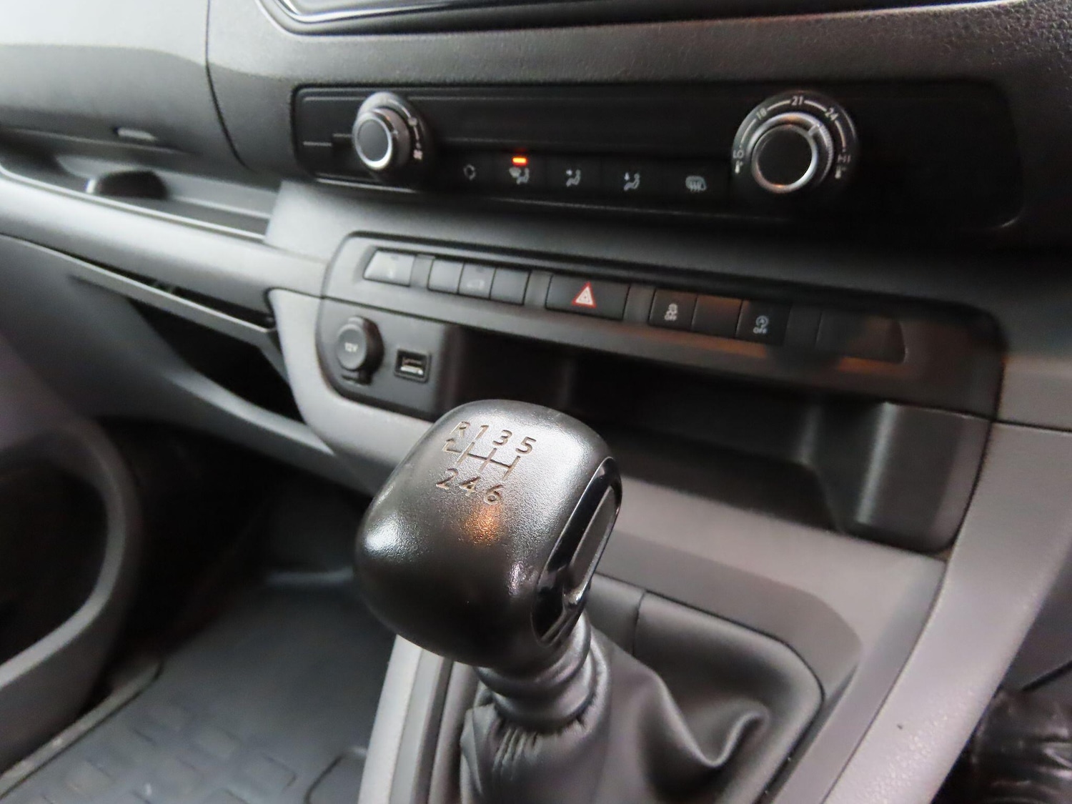 Used Vauxhall Vivaro 2021 for sale - 76887084: Photo 11