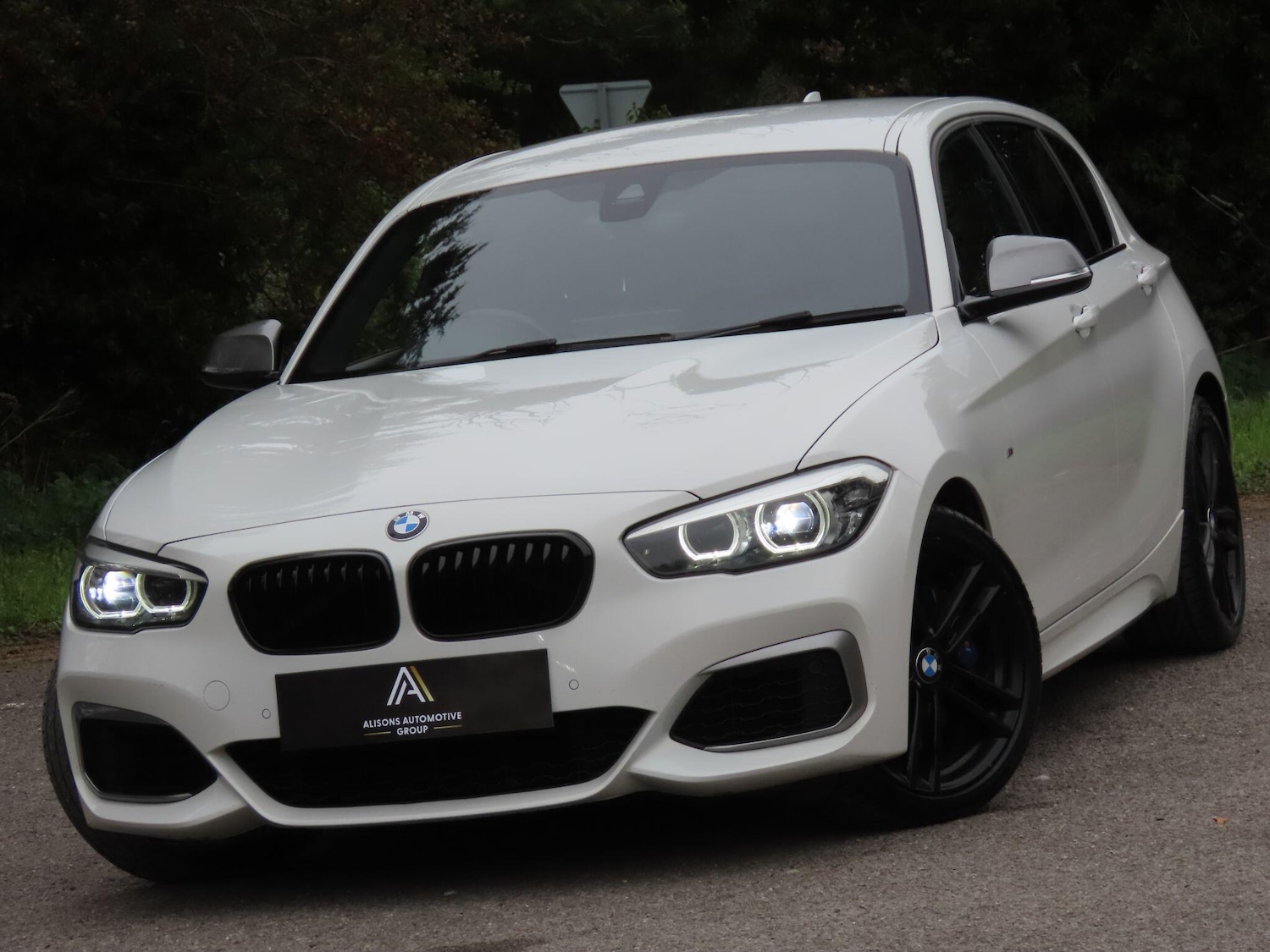 Used BMW 1 Series 2019 for sale - 76270120: Photo 1