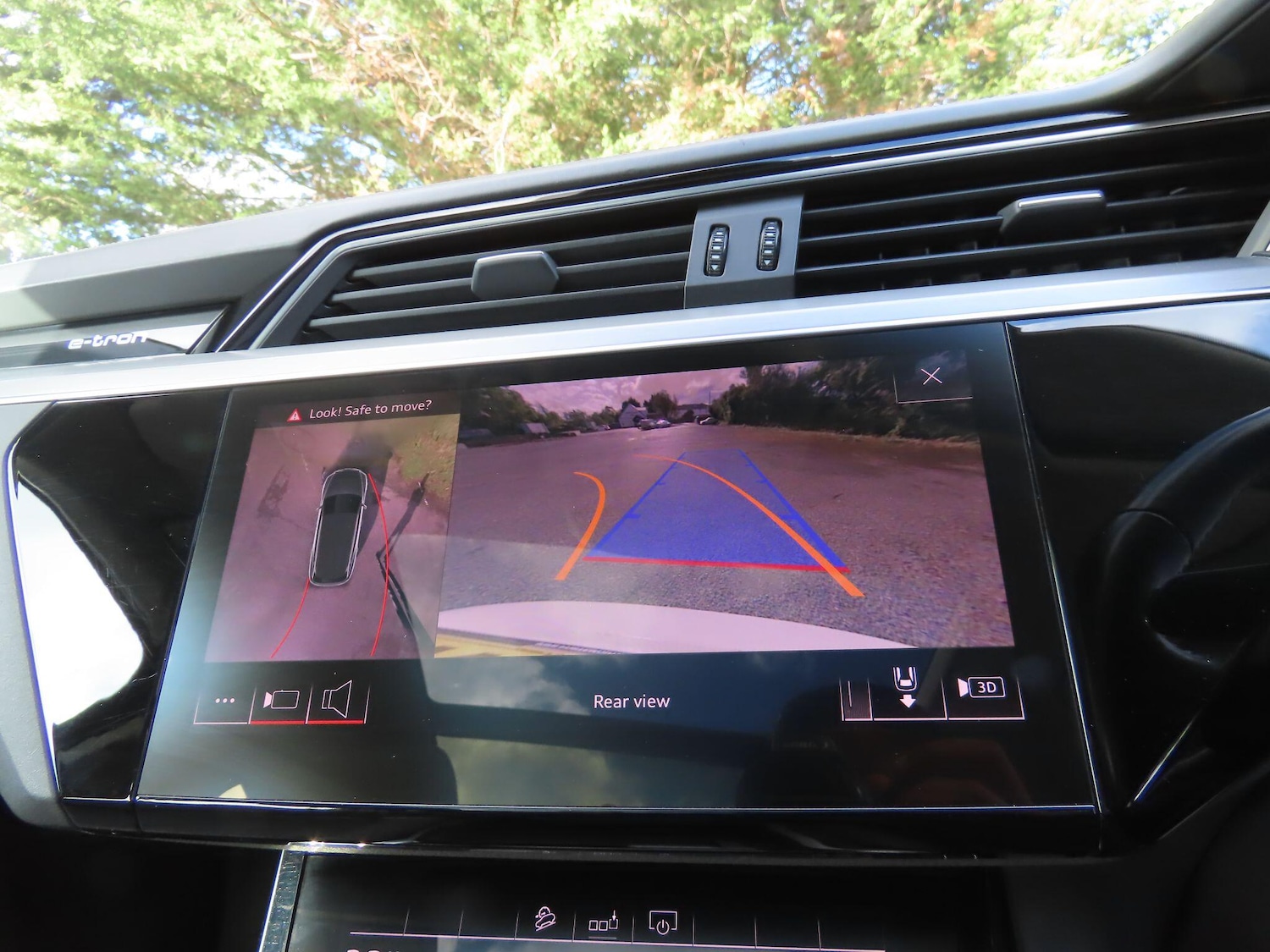 Used Audi e-tron 2019 for sale - 77320907: Photo 12