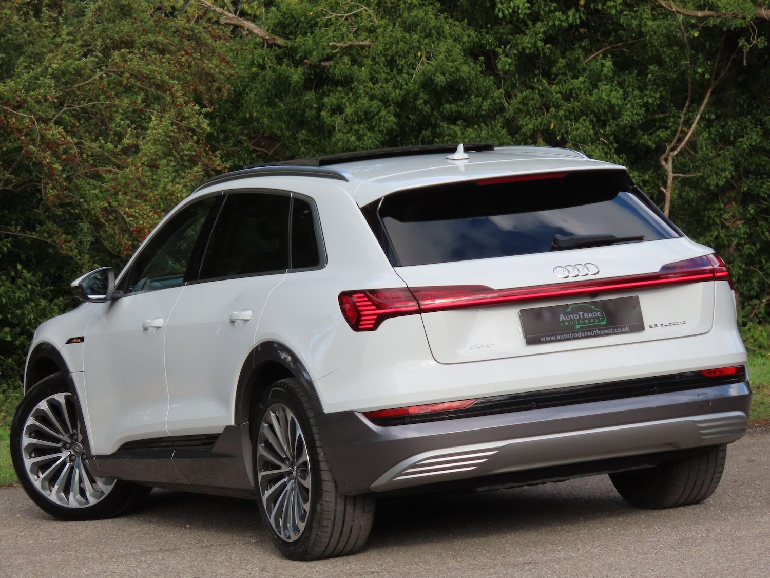 Used Audi e-tron 2019 for sale - 77320907: Photo 7