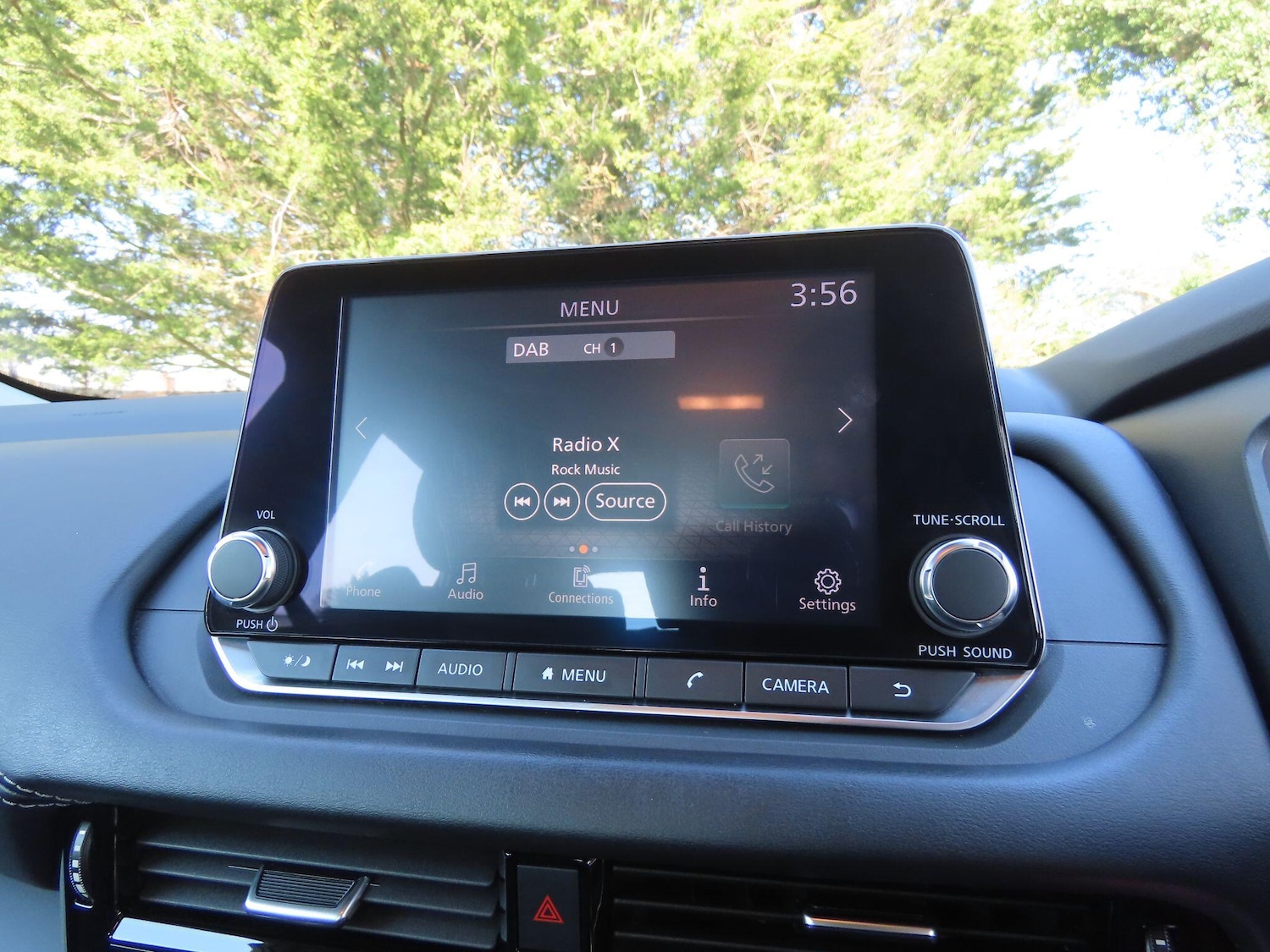 Used Nissan Qashqai for sale - 77970305: Photo 10