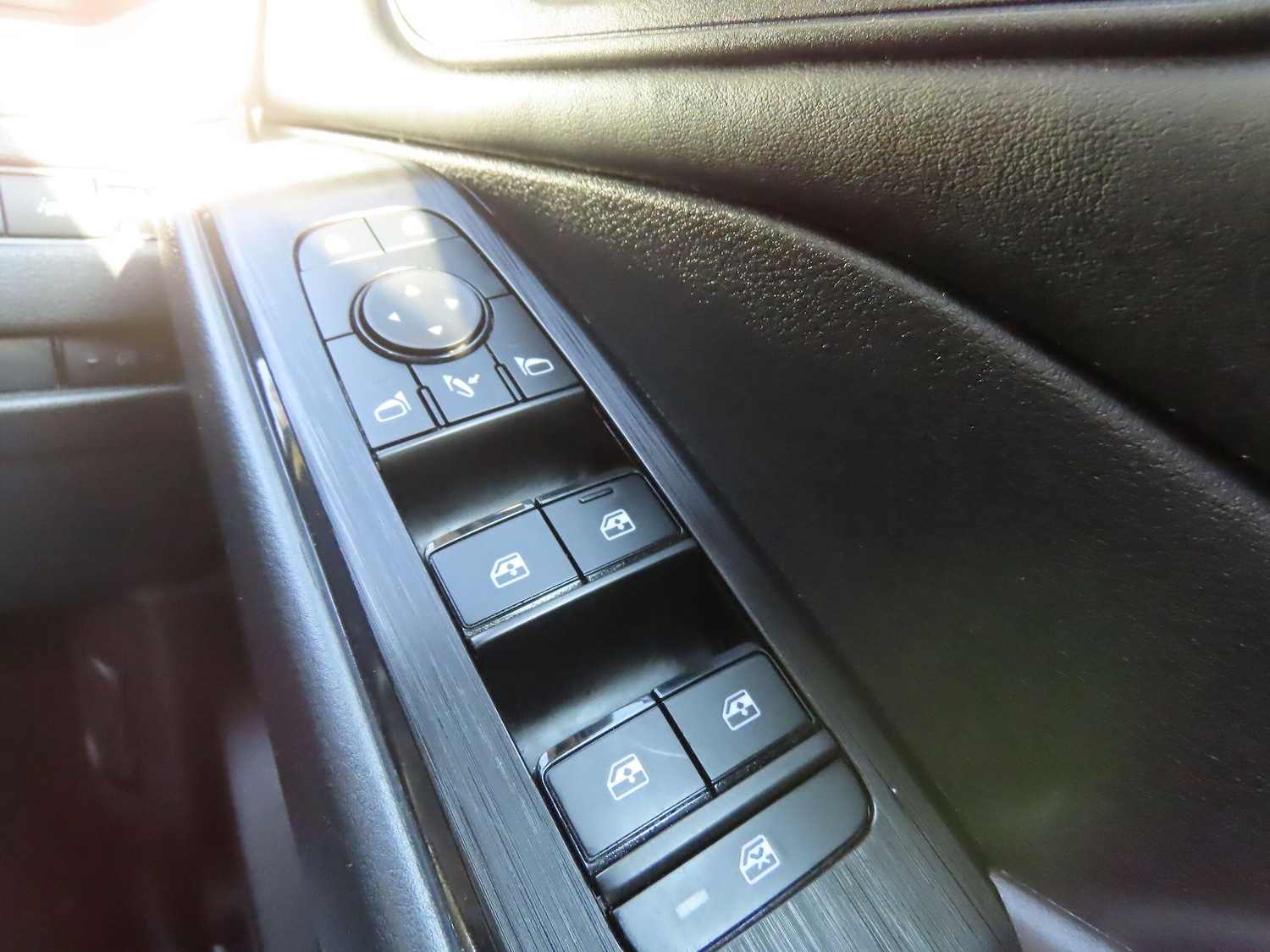 Used Nissan Qashqai for sale - 77970305: Photo 14