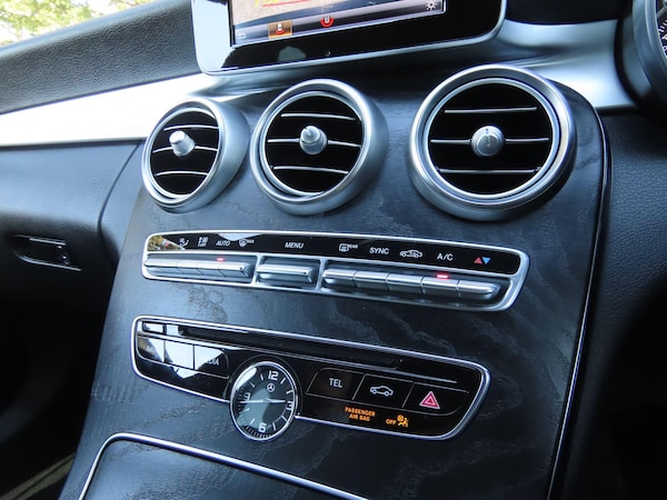 Used Mercedes-Benz C-Class 2018 for sale - 74294693: Photo 11