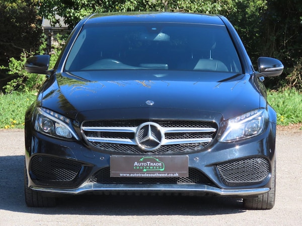 Used Mercedes-Benz C-Class 2018 for sale - 74294693: Photo 2