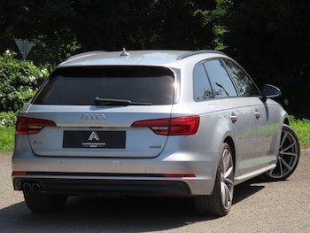 Used Audi A4 2017 for sale - 79039359: Photo