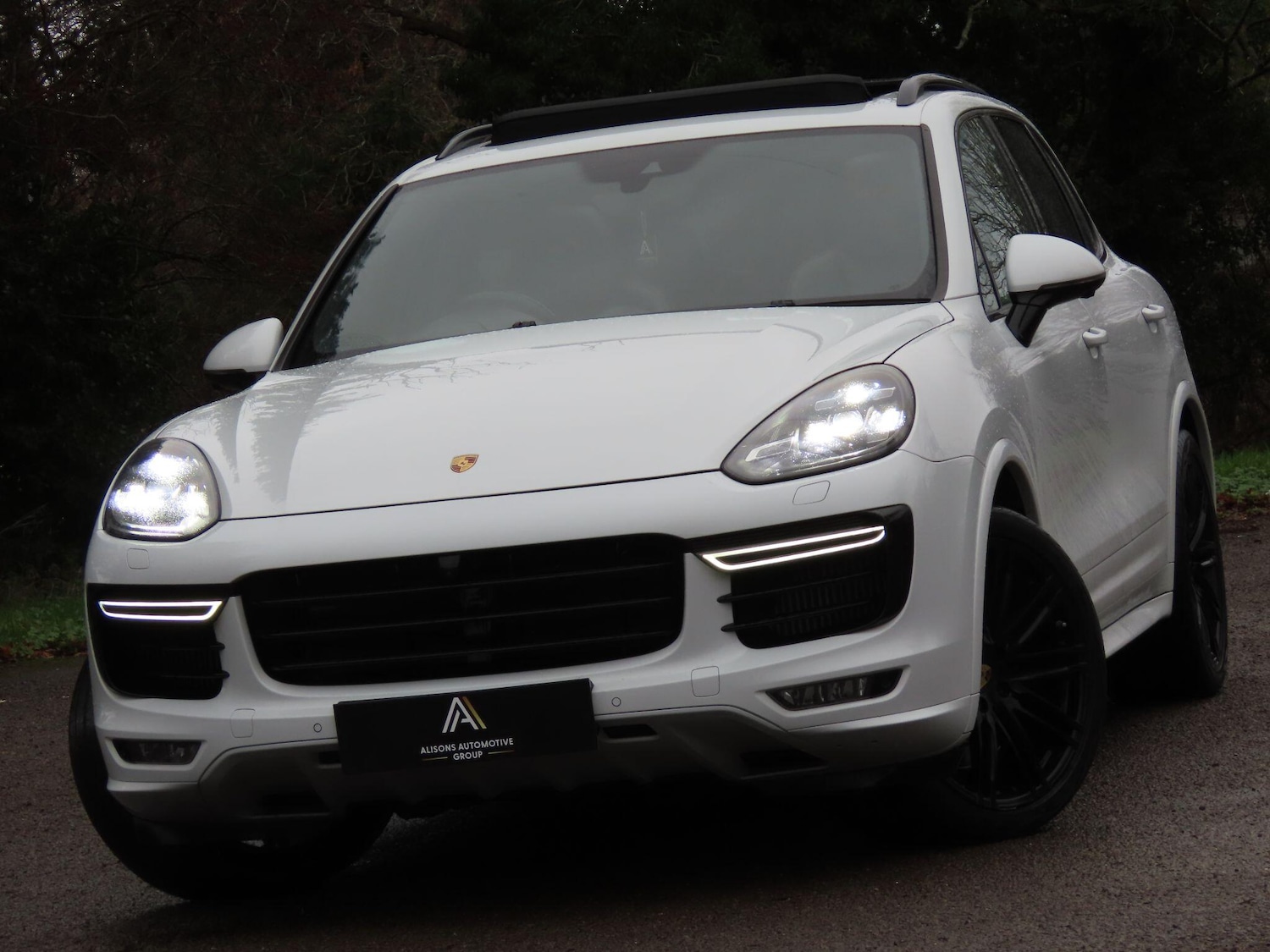 Used Porsche Cayenne 2017 for sale - 77278505: Photo 1