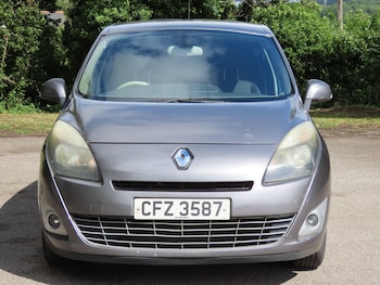 Used Renault Grand Scenic 2010 for sale - 78809753: Photo