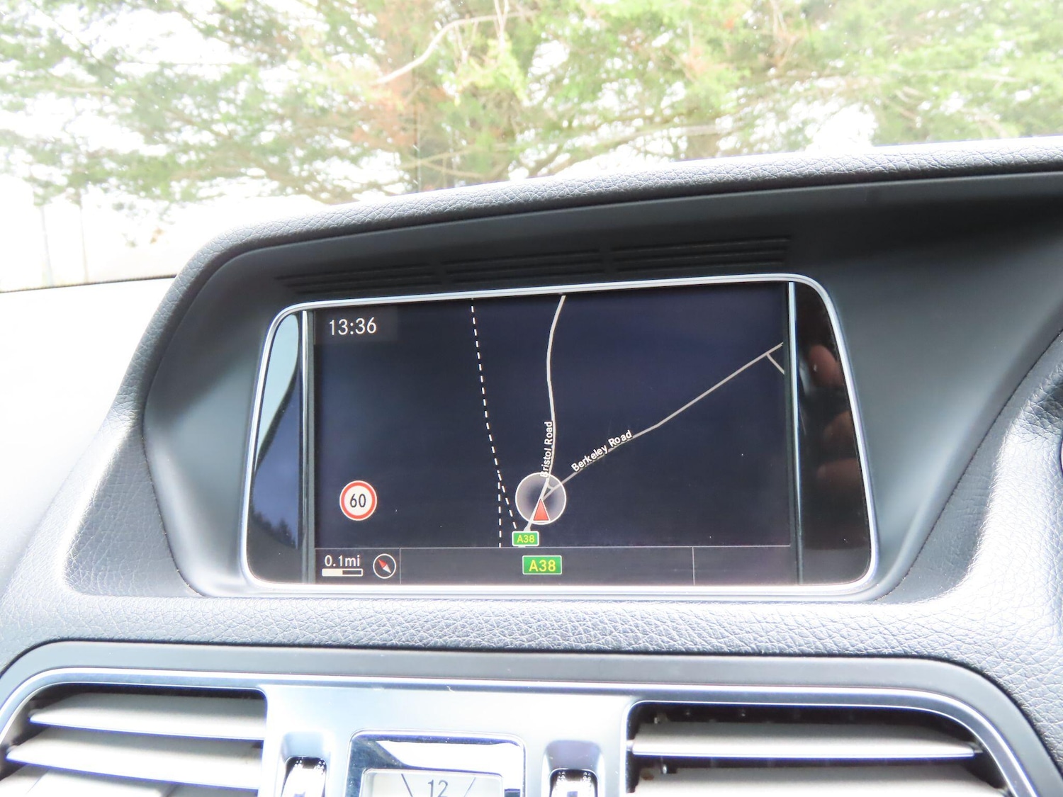 Used Mercedes-Benz E Class 2014 for sale - 77633539: Photo 12