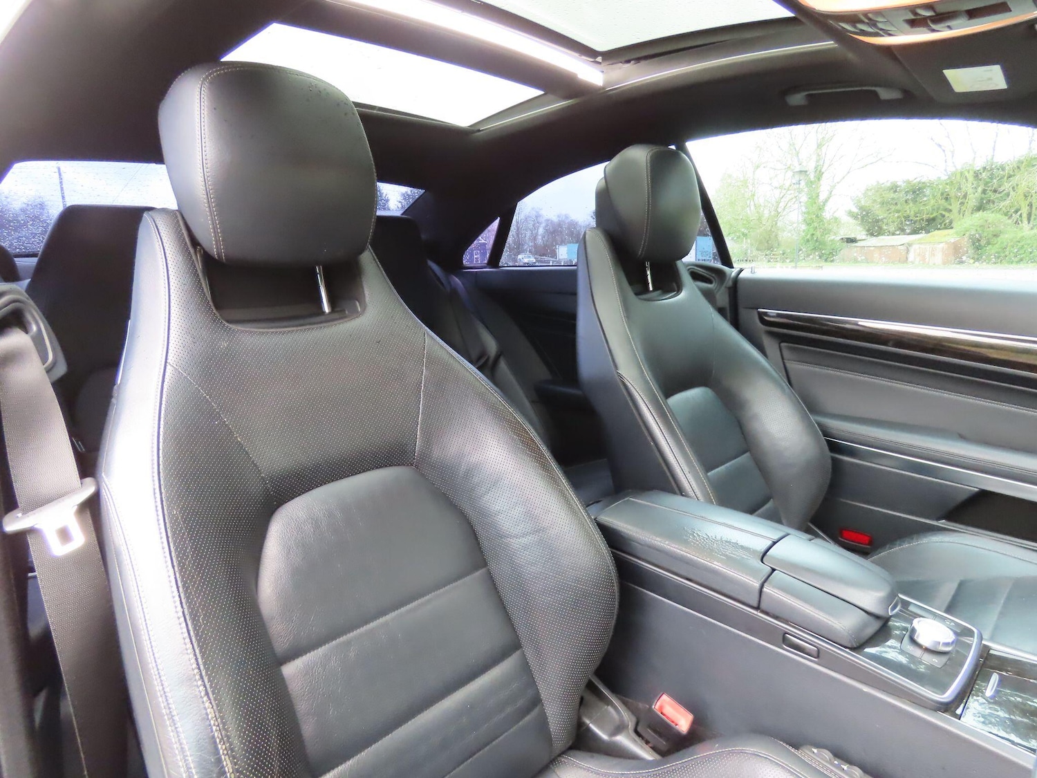 Used Mercedes-Benz E Class 2014 for sale - 77633539: Photo 9