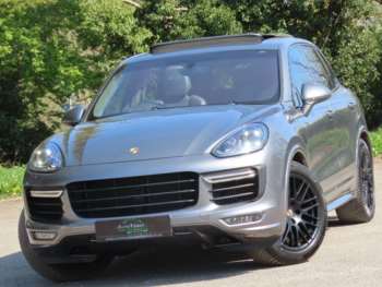 Used Porsche Cayenne 2016 for sale - 74335937: Photo