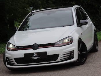 Used Volkswagen Golf 2017 for sale - 78958921: Photo