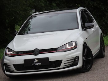 Used Volkswagen Golf 2017 for sale - 78958921: Photo