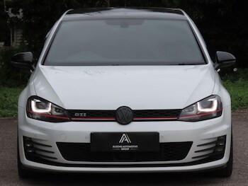 Used Volkswagen Golf 2017 for sale - 78958921: Photo