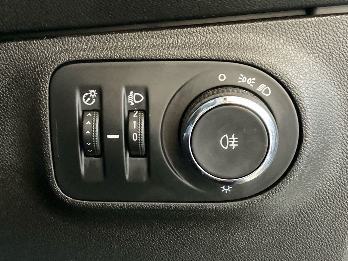 Used Vauxhall Corsa 2019 for sale - 76736025: Photo 42