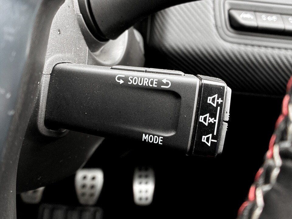 Used Renault Clio 2023 for sale - 77688412: Photo 38