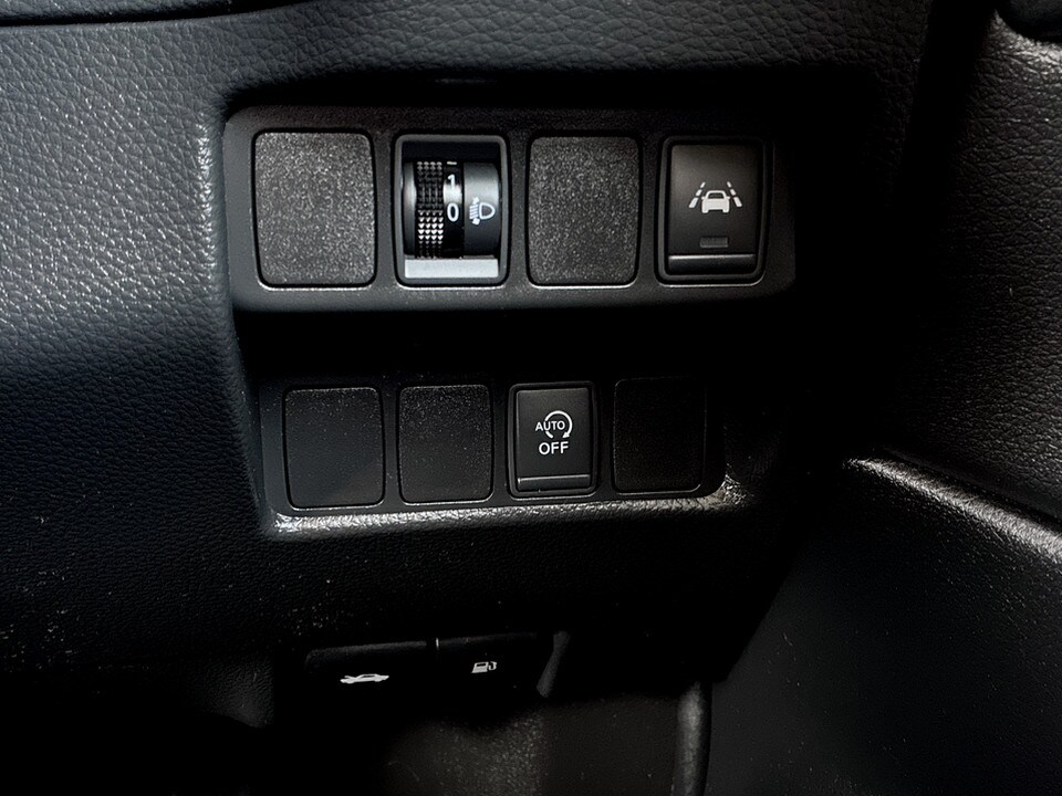 Used Nissan Qashqai 2017 for sale - 78105080: Photo 34