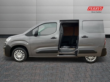 Used Citroen Berlingo 2020 for sale - 76736087: Photo