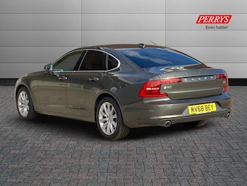 Used Volvo S90 2018 for sale - 75970524: Photo