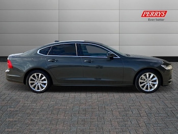 Used Volvo S90 2018 for sale - 75970524: Photo