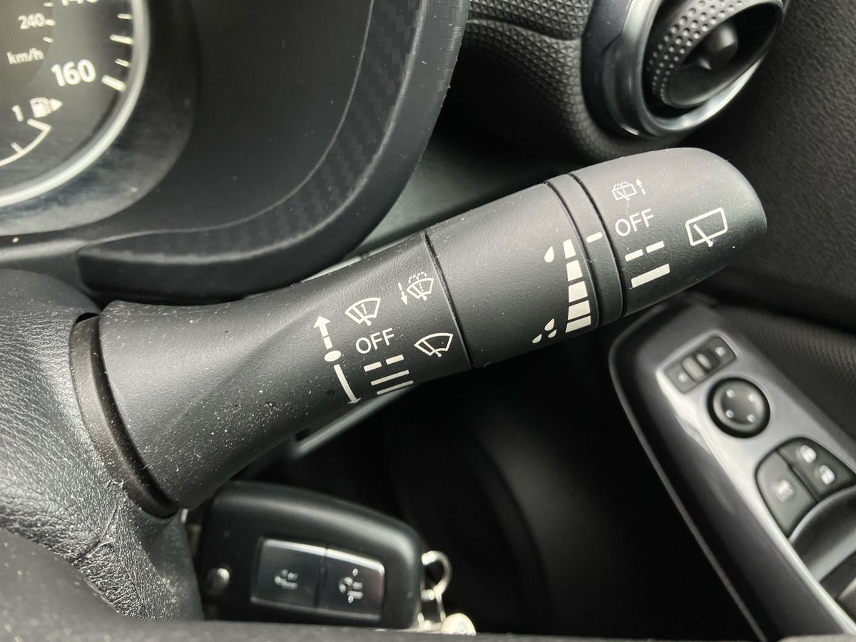 Used Nissan Juke 2023 for sale - 76142111: Photo 30