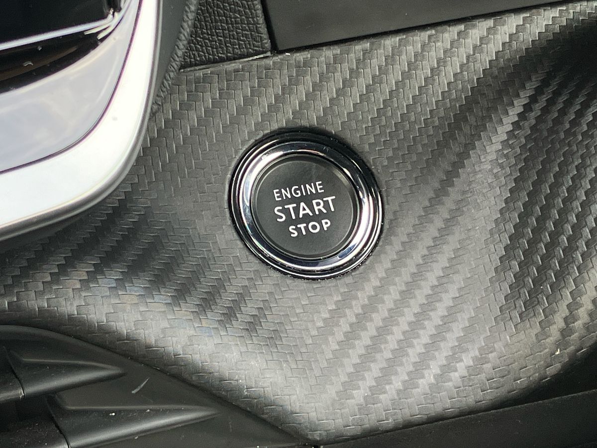 Used Peugeot 2008 2023 for sale - 77196006: Photo 33