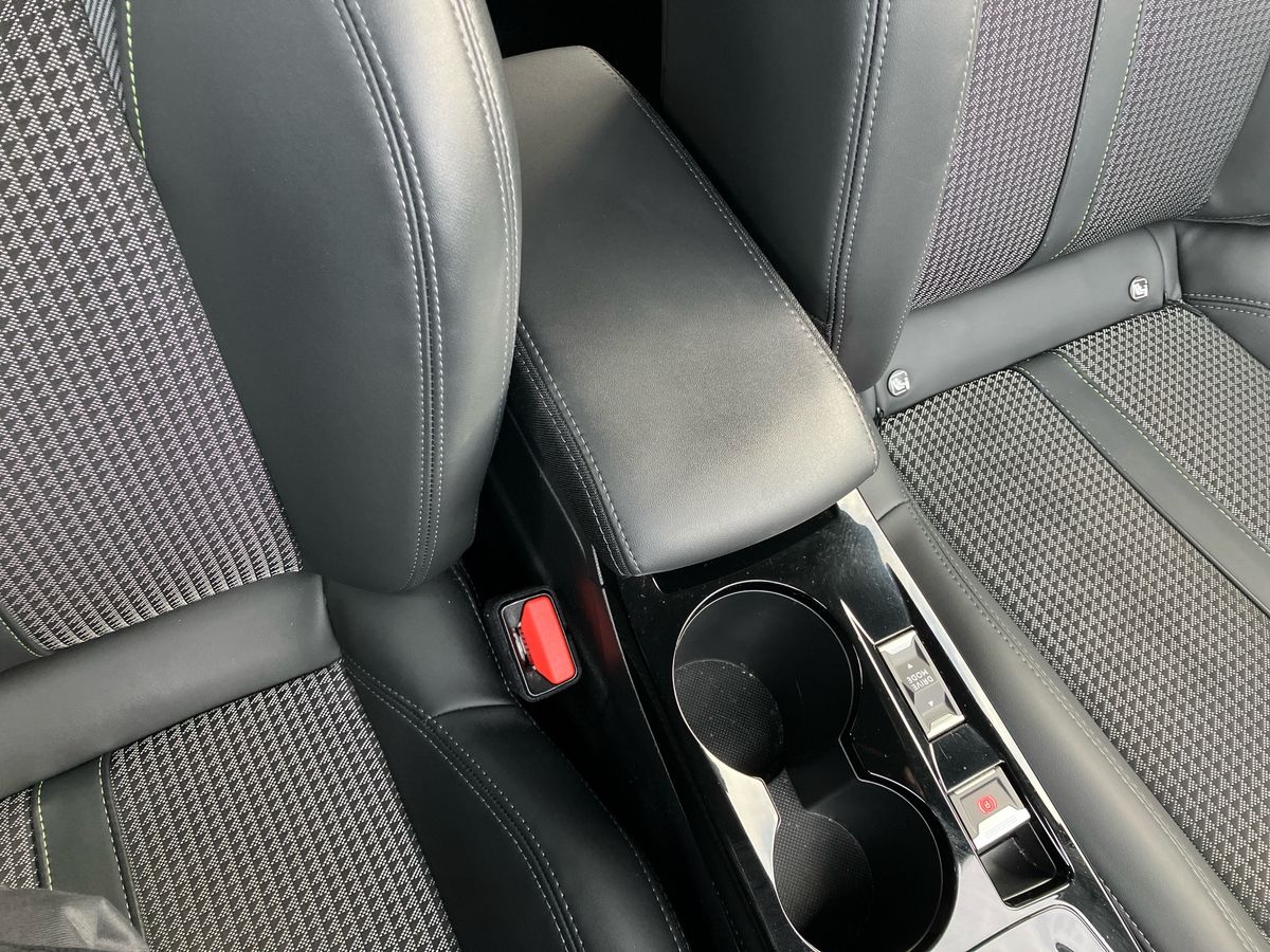 Used Peugeot 2008 2023 for sale - 77196006: Photo 44