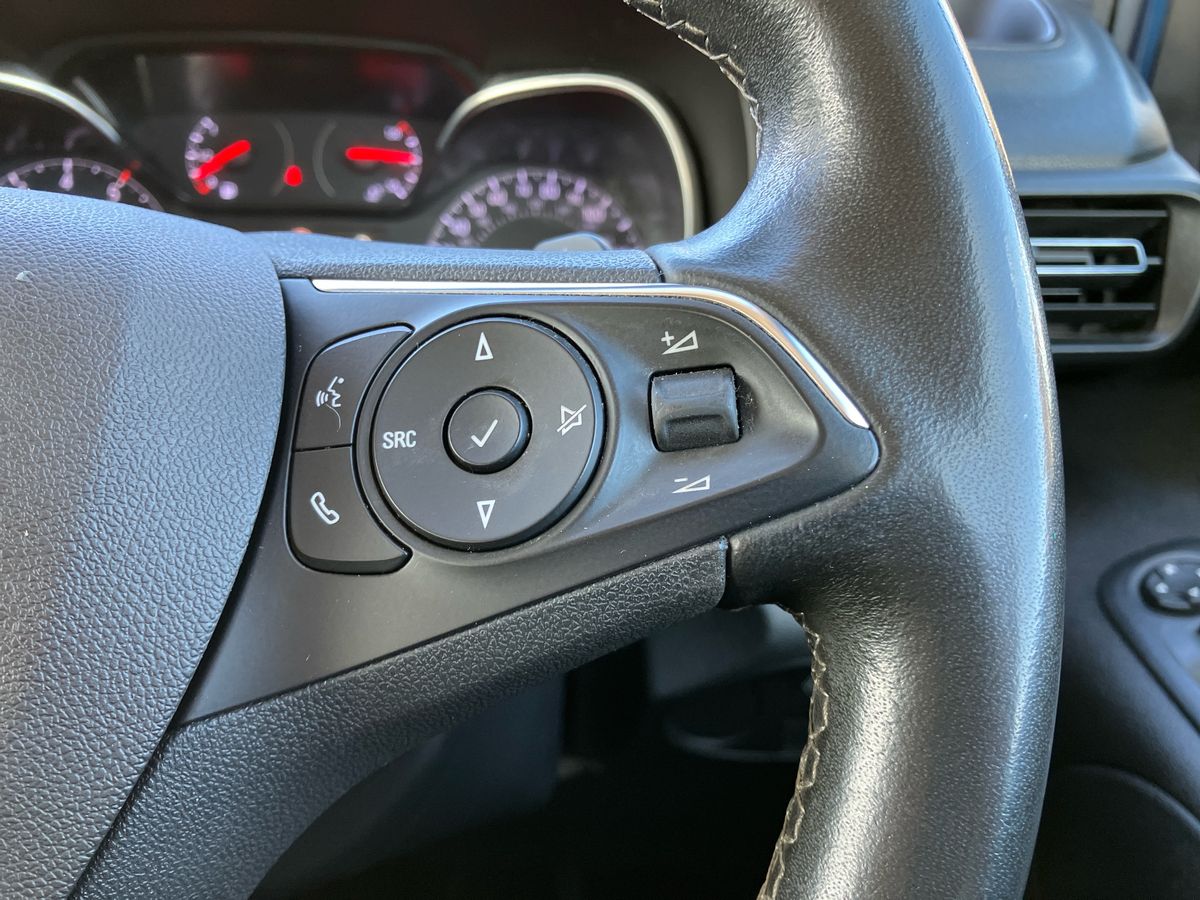 Vehicle 29