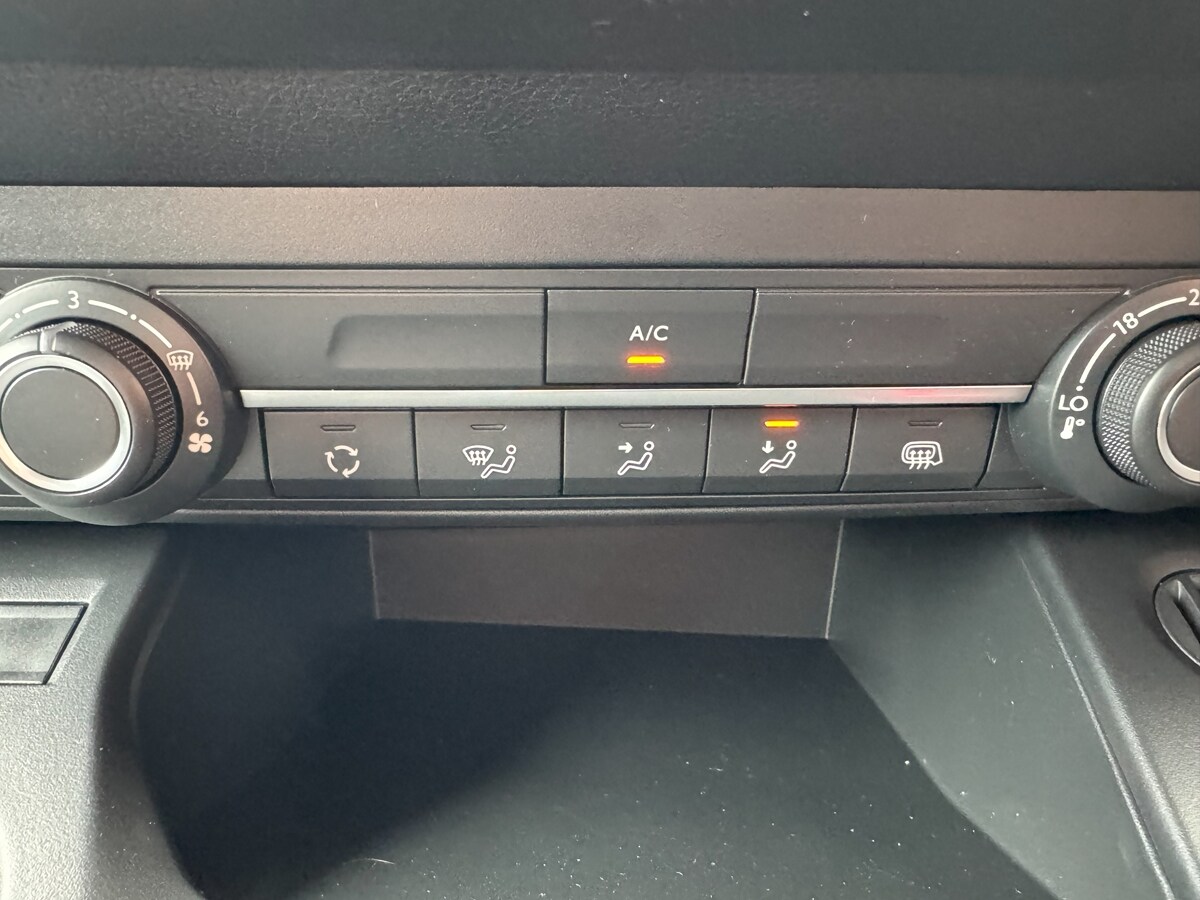 Vehicle 33