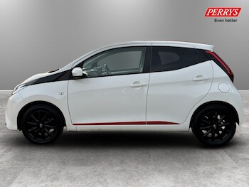 Used Toyota AYGO 2018 for sale - 77529504: Photo