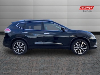 Used Nissan X-Trail 2017 for sale - 77033807: Photo