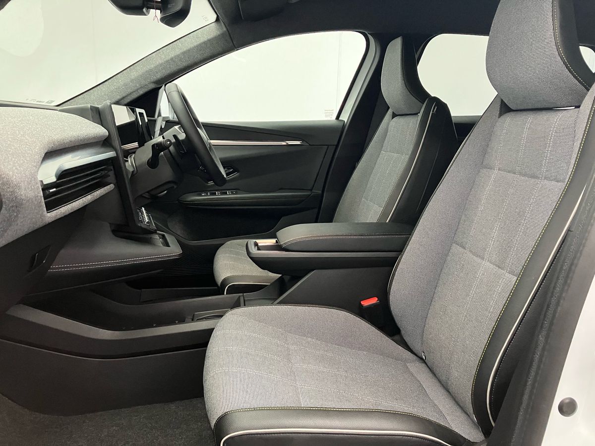 Used Renault Scenic E-Tech 2024 for sale - 76577578: Photo 26