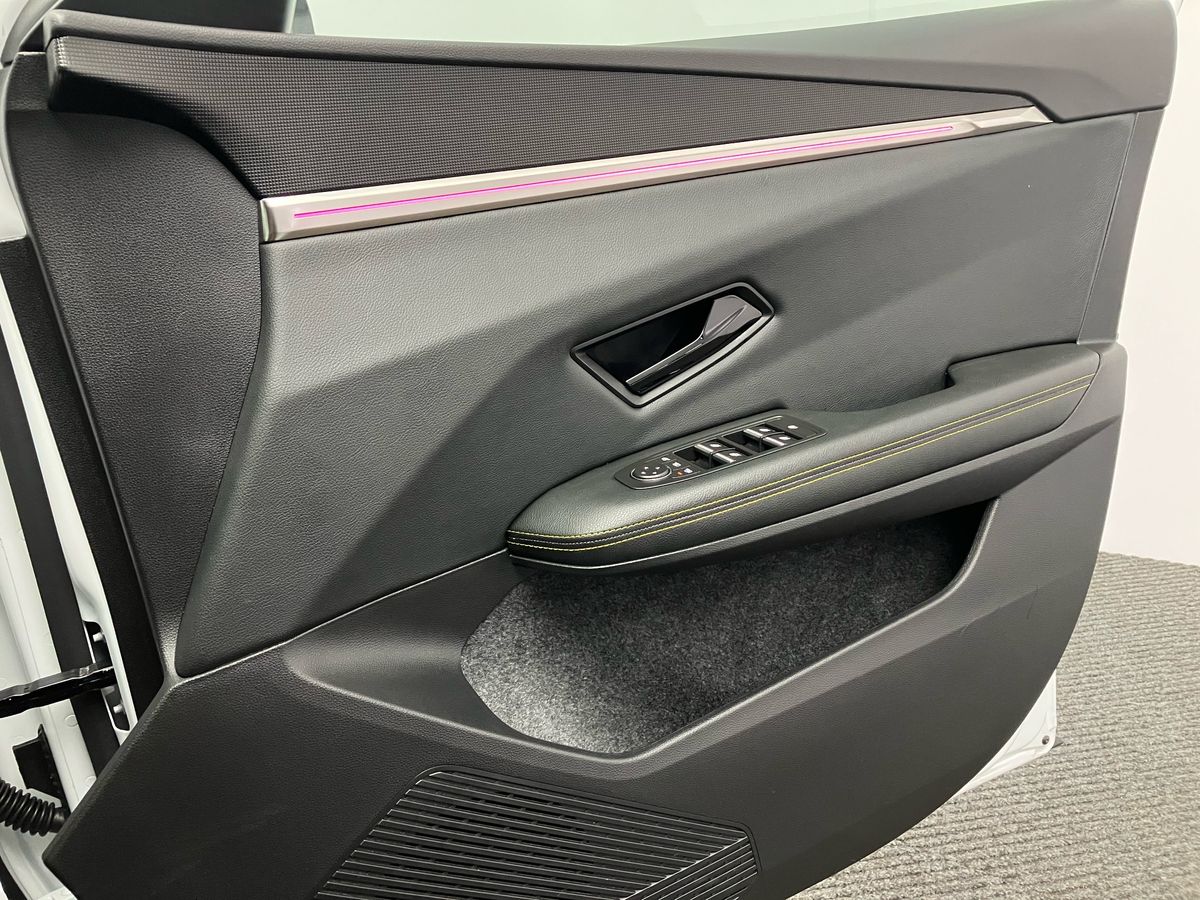 Used Renault Scenic E-Tech 2024 for sale - 76577578: Photo 30