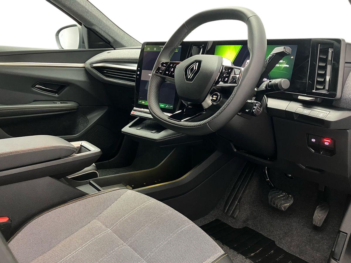 Used Renault Scenic E-Tech 2024 for sale - 76577578: Photo 8